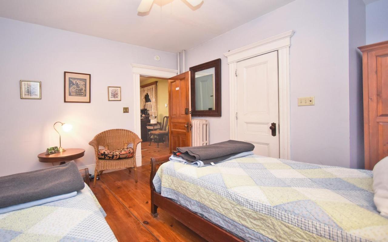 Blooming Inn Shelburne Falls Eksteriør billede